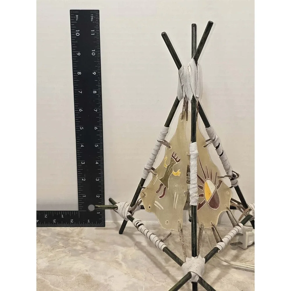 🏕️ Vintage Native American Teepee Lamp EUC Western Southwestern‎ Decor